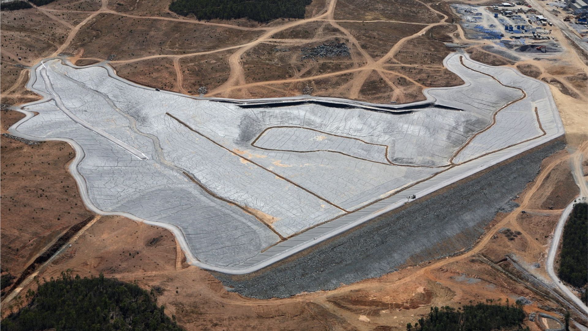 tailing dam installation