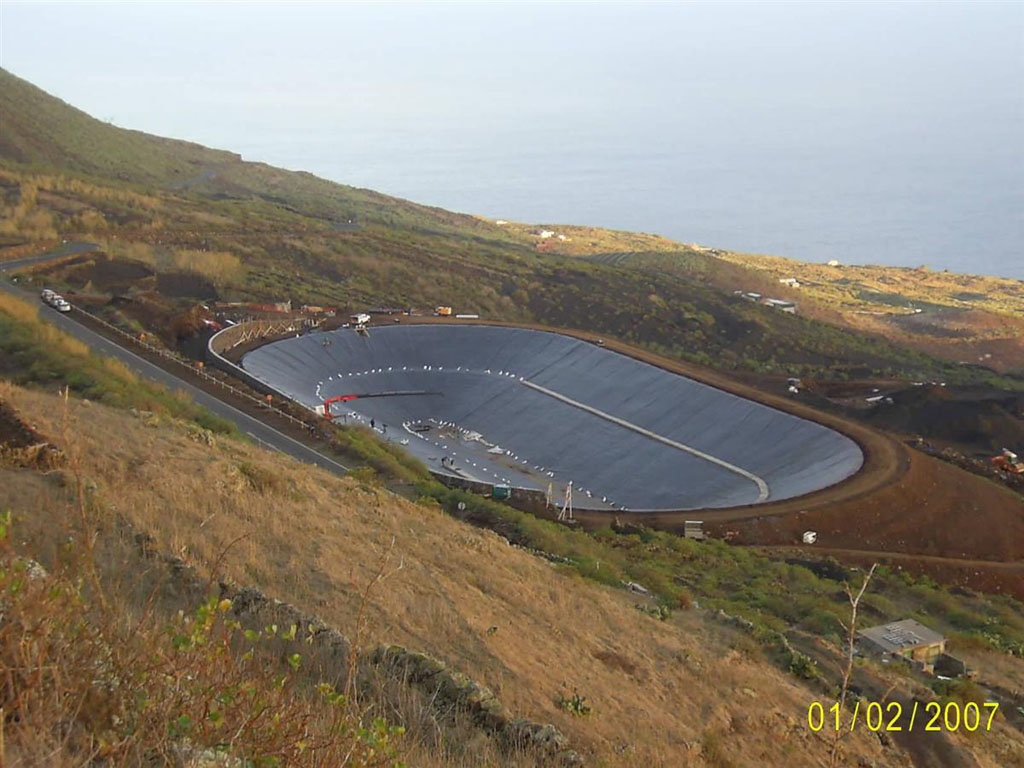 Impermeabilización de balsas de agua y riego - Tingeo